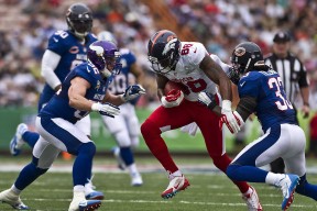 开元官方下载app -世界杯预选赛最新形势：广州队高居榜首，俄克拉荷马城雷霆强势追赶，冠军归属成迷